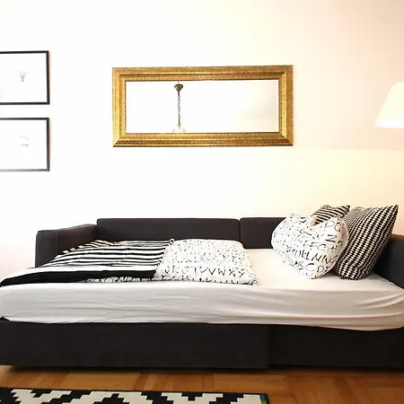 Great Big Central Loc :-) Apartment