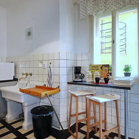 Great Big Central Loc :-) Apartment